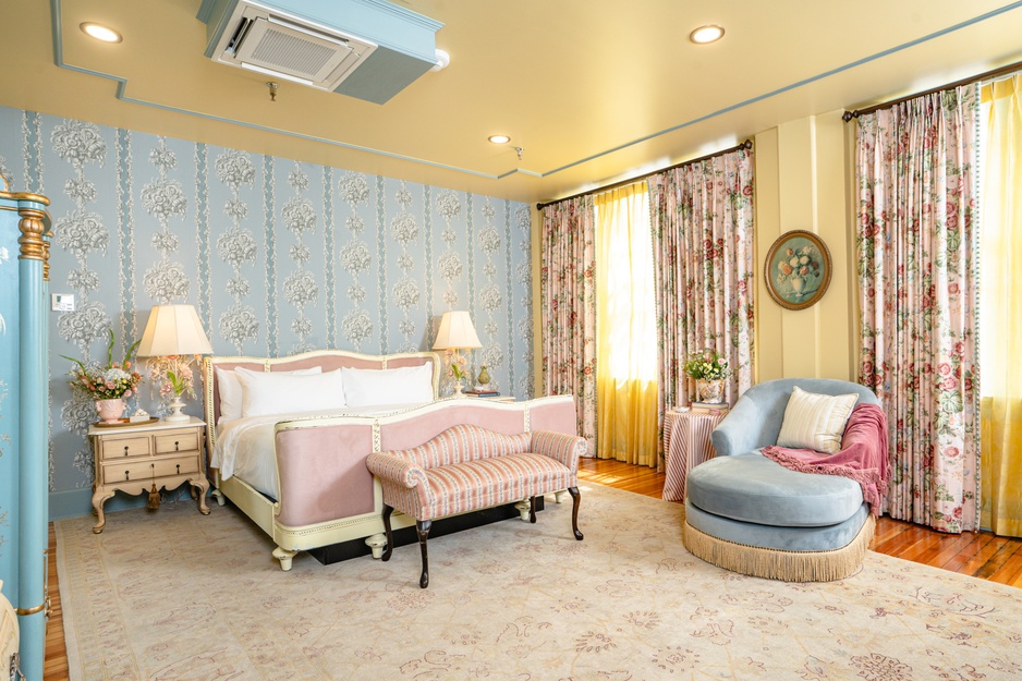 The Aldenberg Hotel Bridal Suite