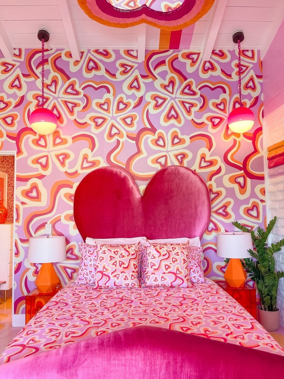 Trixie Motel Queen of Hearts Room