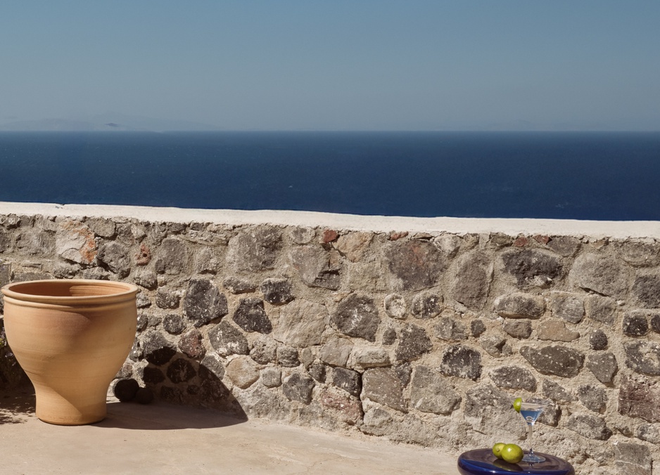 Neema Maison Finikia Santorini - The Red-Carpet Cove Suite