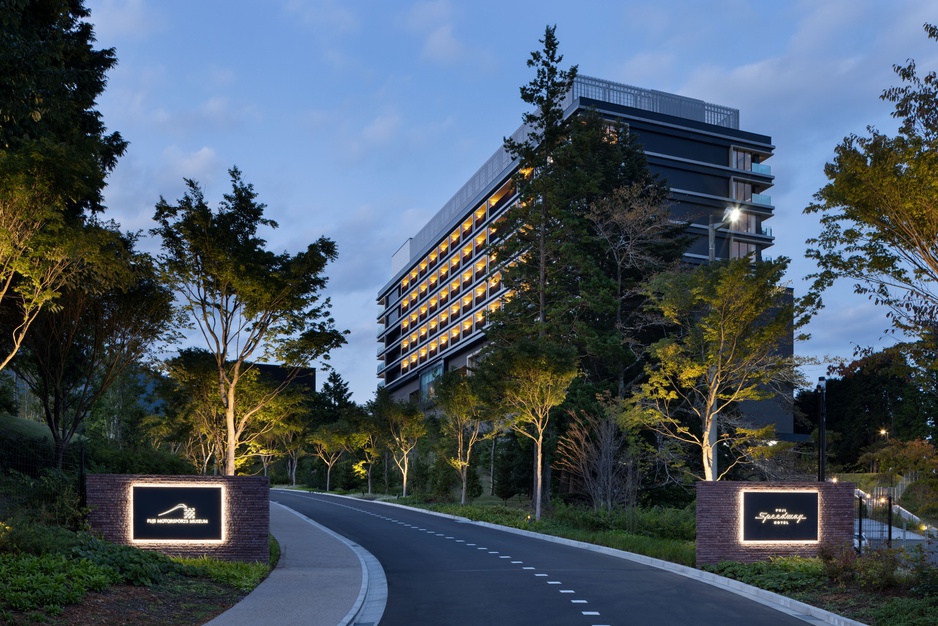 Fuji Speedway Hotel Driveway