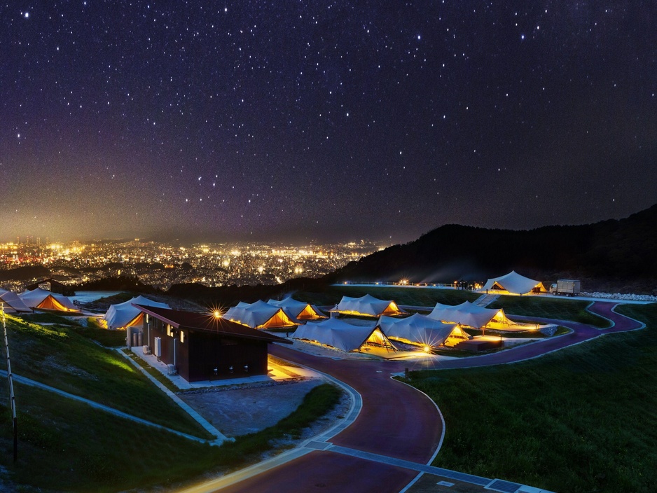 Snow Peak YAKEI SUITE Panorama of Fukuoka and Starry Night Sky
