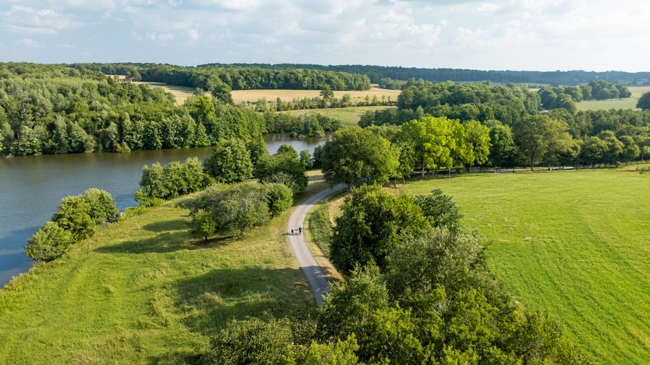 Domaine des Etangs - Biking in the Nature