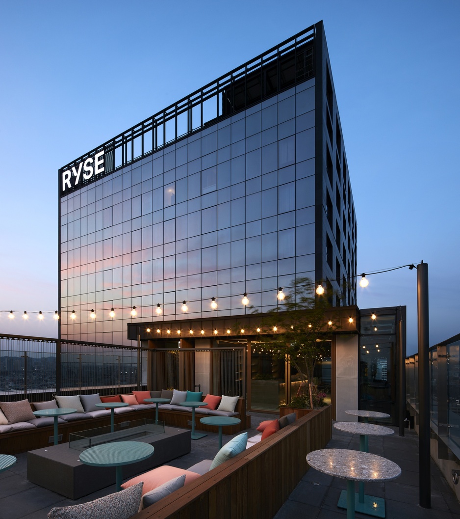 RYSE Hotel Seoul - Side Note Club Terrace