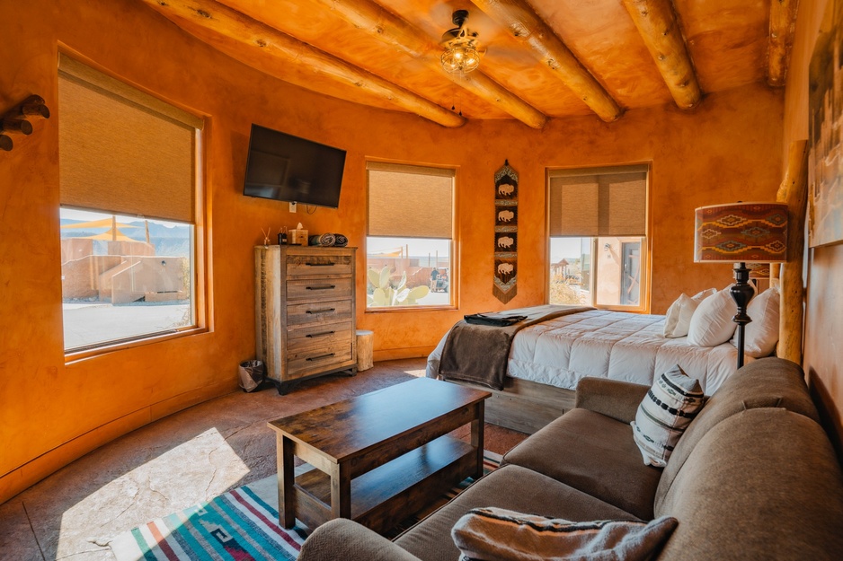 Zion White Bison Glamping Cliff Dwelling Interior