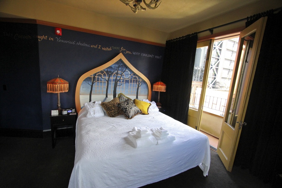 McMenamins Crystal Hotel themed room