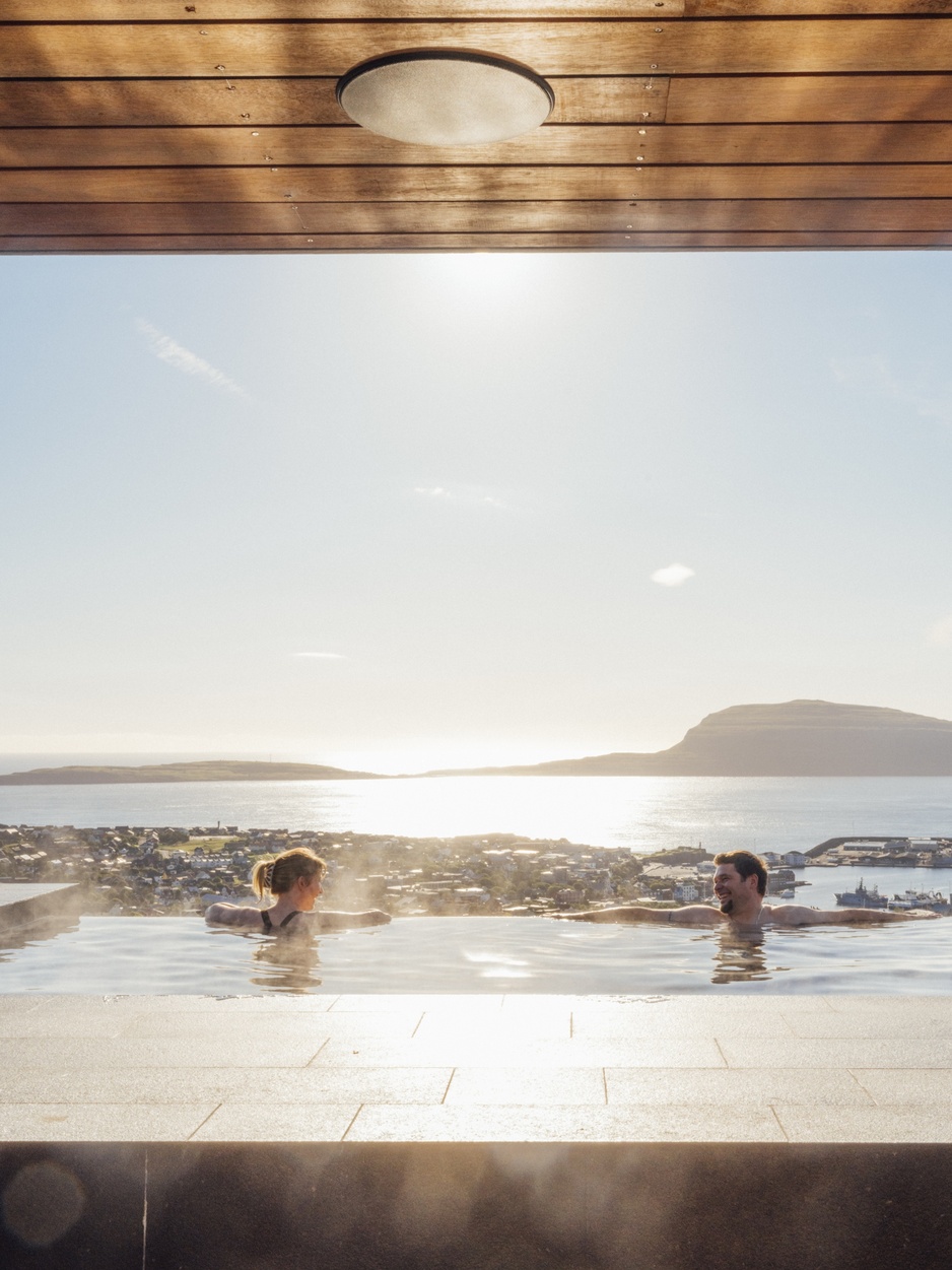 Hotel Foroyar - Spa House Pool Pano