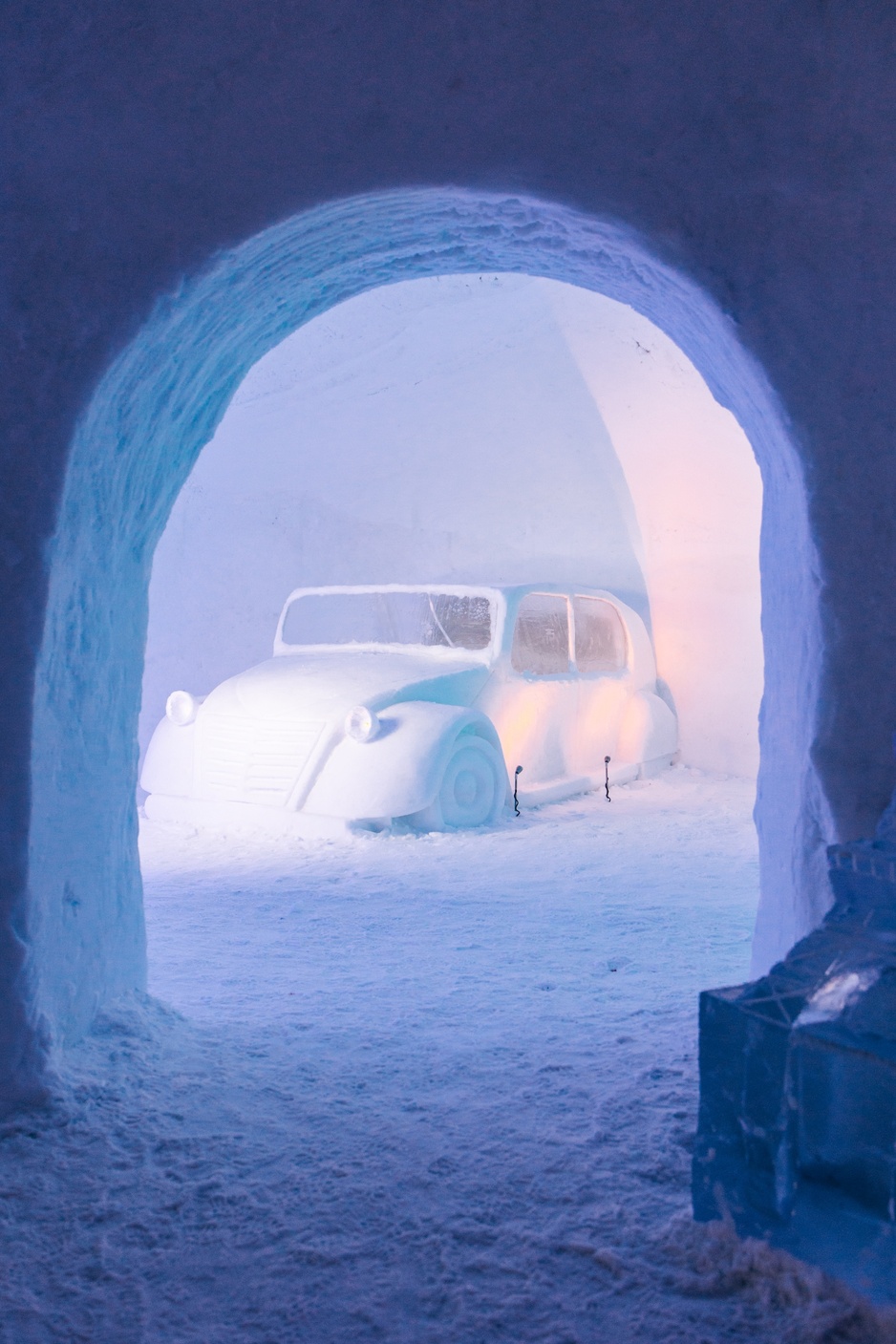 Hunderfossen Snow Hotel Beetle Car Room Entrance