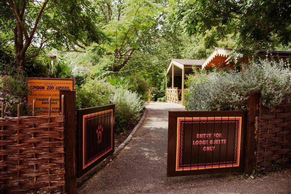 London Zoo Lodges Entrance