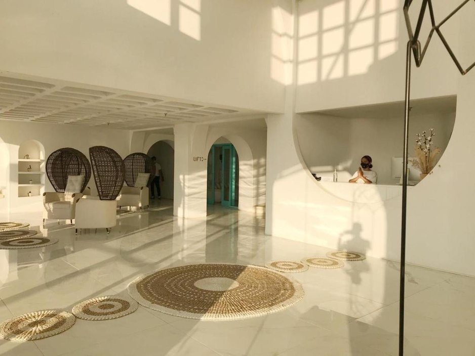 Loccal Collection Hotel Reception