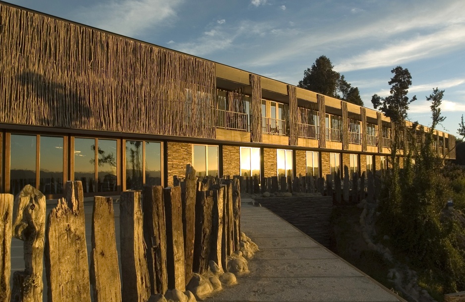 Arrebol Patagonia Hotel exterior