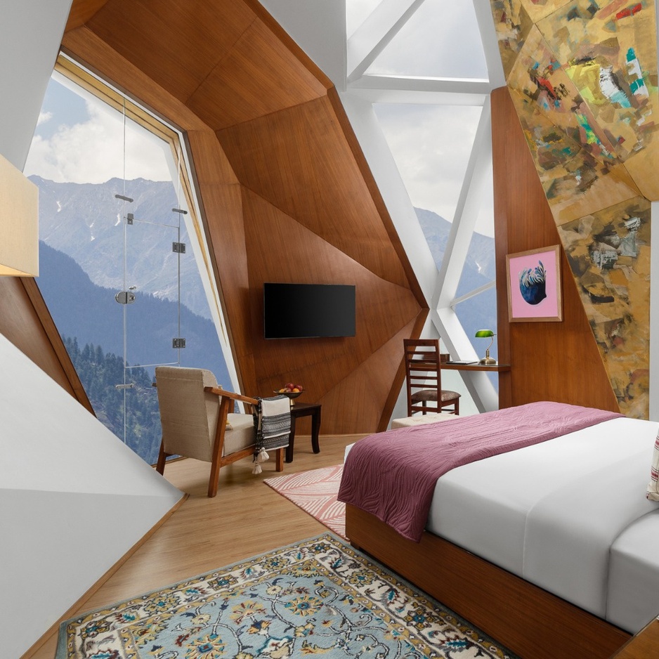 Tree of Life Eila Art Hotel Skyscape Art Déco Room Unique Interior