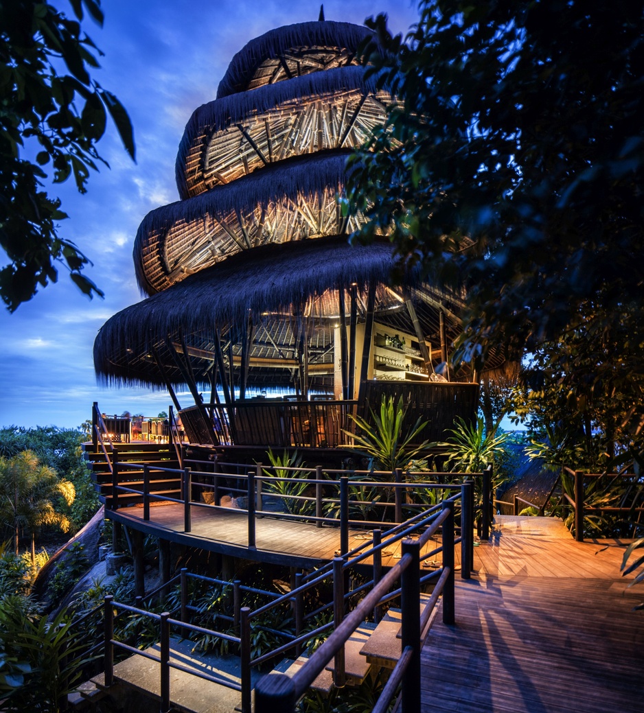 Cempedak Island Dodo Bar's Bamboo Tower