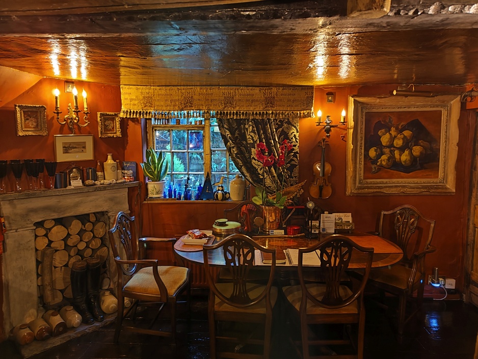 Wizards Thatch Wizardry Dining Room