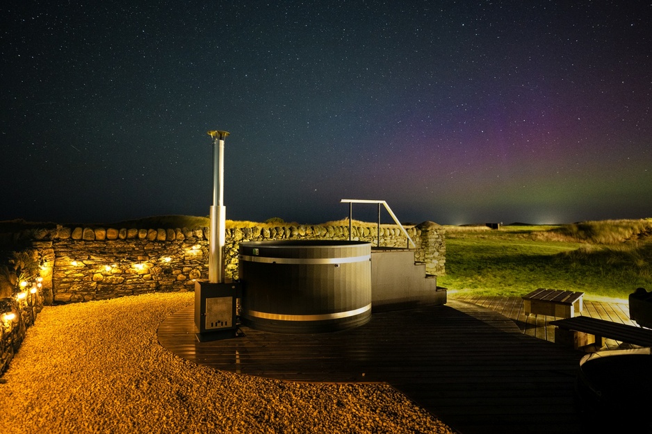 Another Place, The Machrie - Wild Garden Sauna Wood Fired Hot Tub at Night Starry Sky