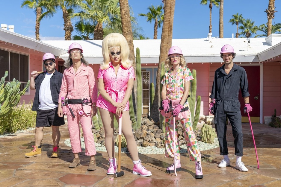 Trixie Motel's Team