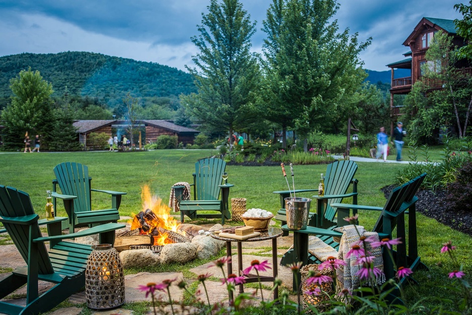 Whiteface Lodge Courtyard Fire Pit with People