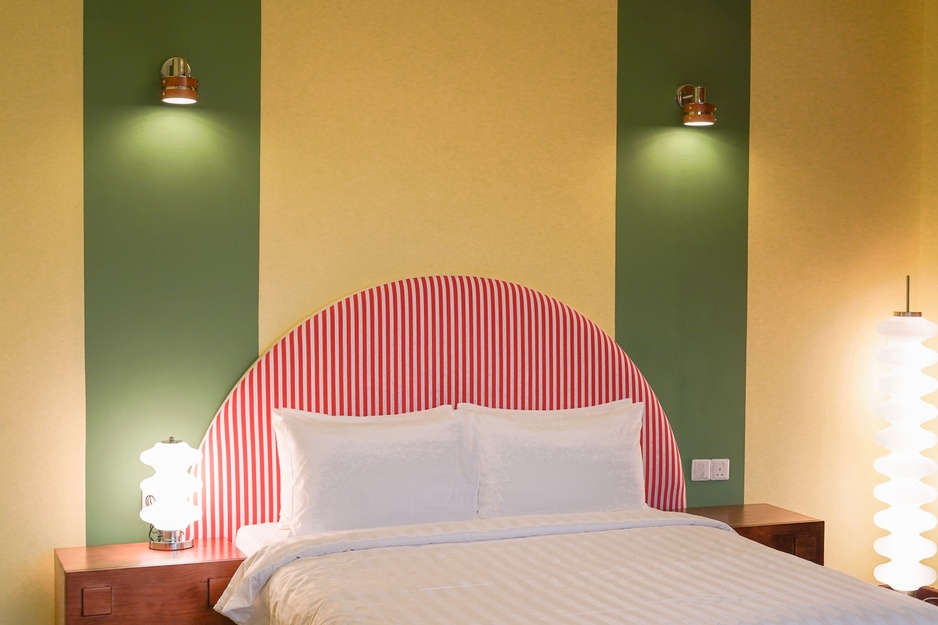 The Tres Hotel Rushmore Suite Bed