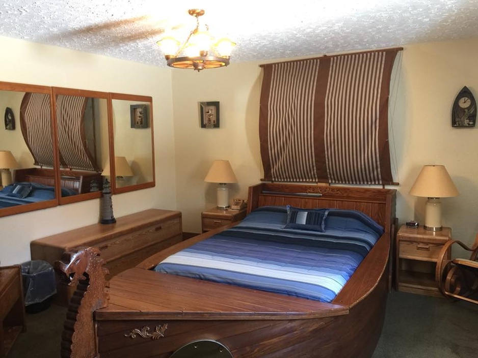 Don Q Inn - The Float Room
