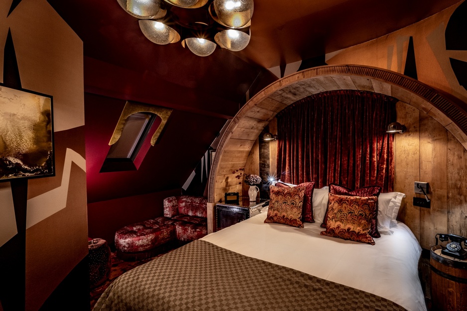 Ardbeg House - House Rooms - Illicit