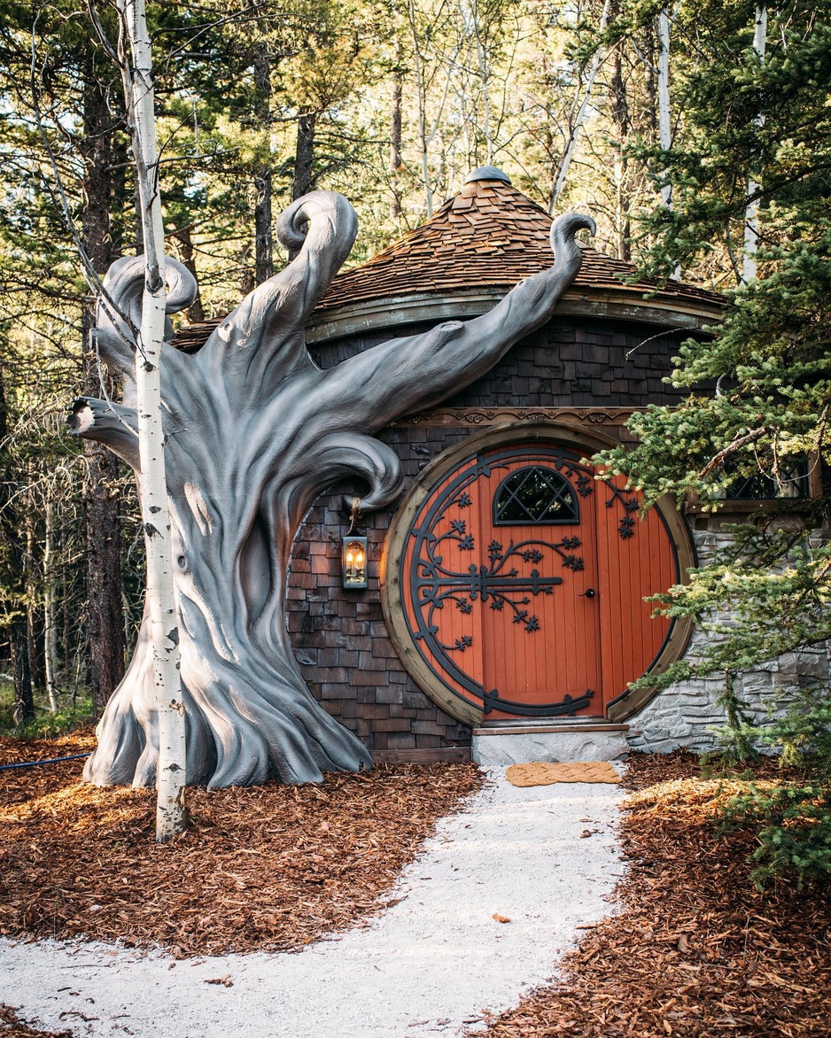 Charmed Resorts Crowsnest Pass - Elvyn's Cottage