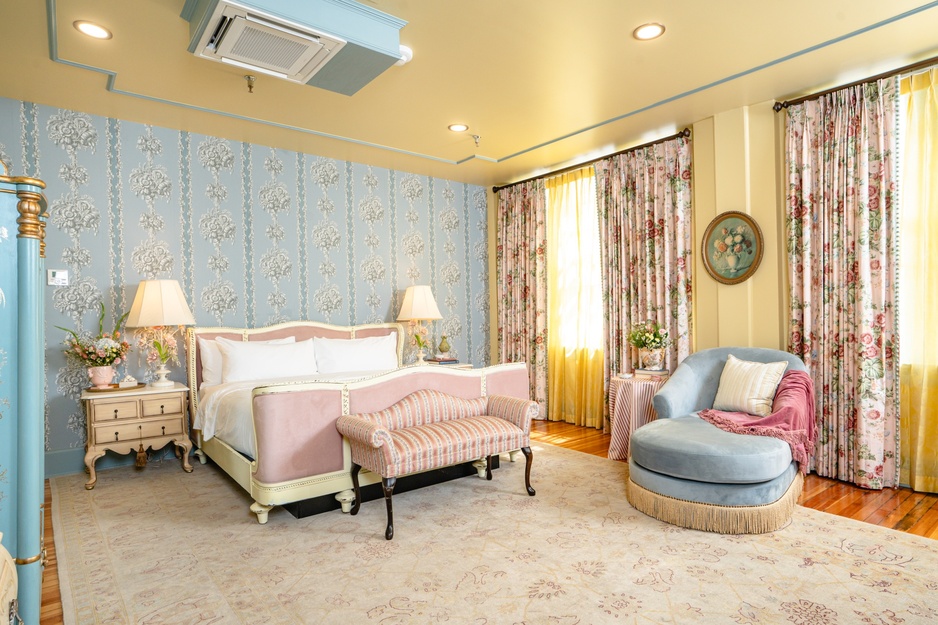The Aldenberg Hotel Bridal Suite