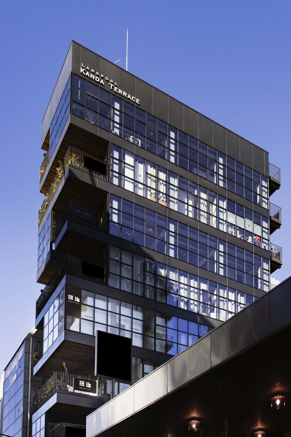 Kanda Building Exterior