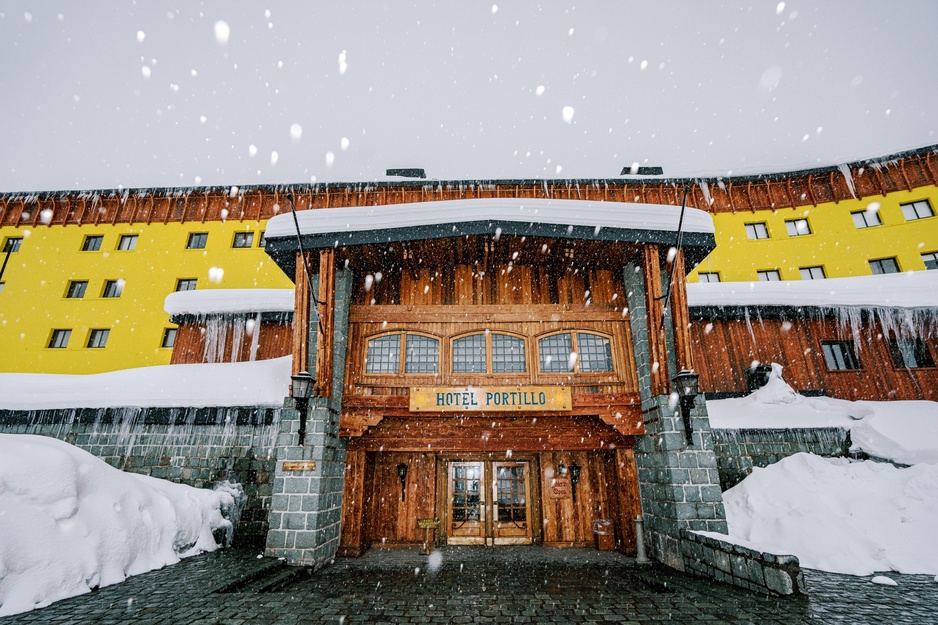 Hotel Portillo Entrance