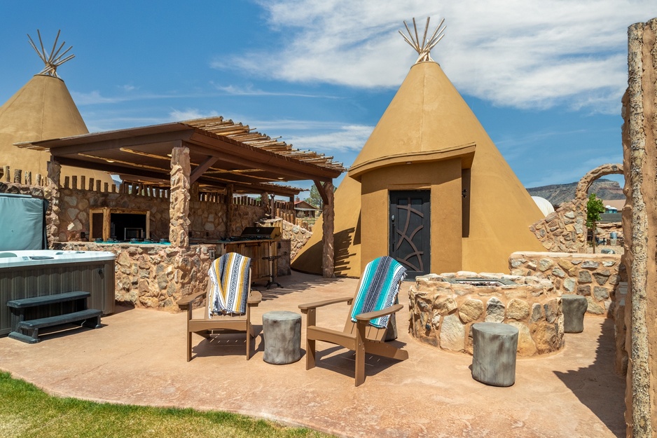 Zion White Bison Glamping Teepee Exterior