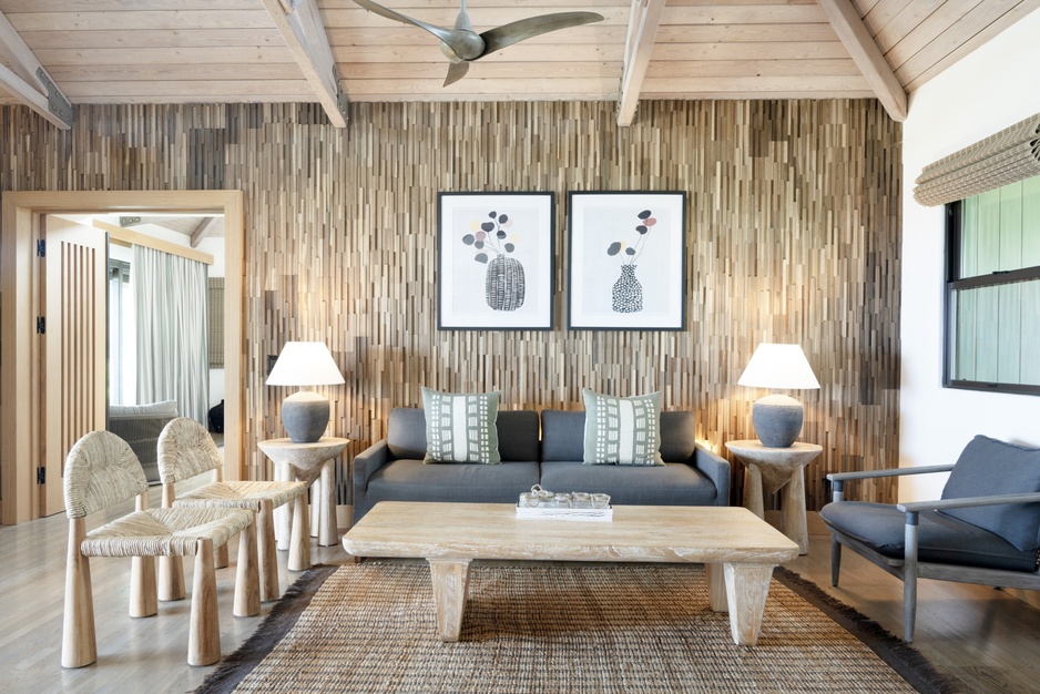Hana-Maui Resort Oceanfront Bungalow Deluxe Suite Living Room