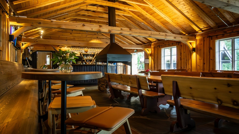 Elvatun Cafe and Bar