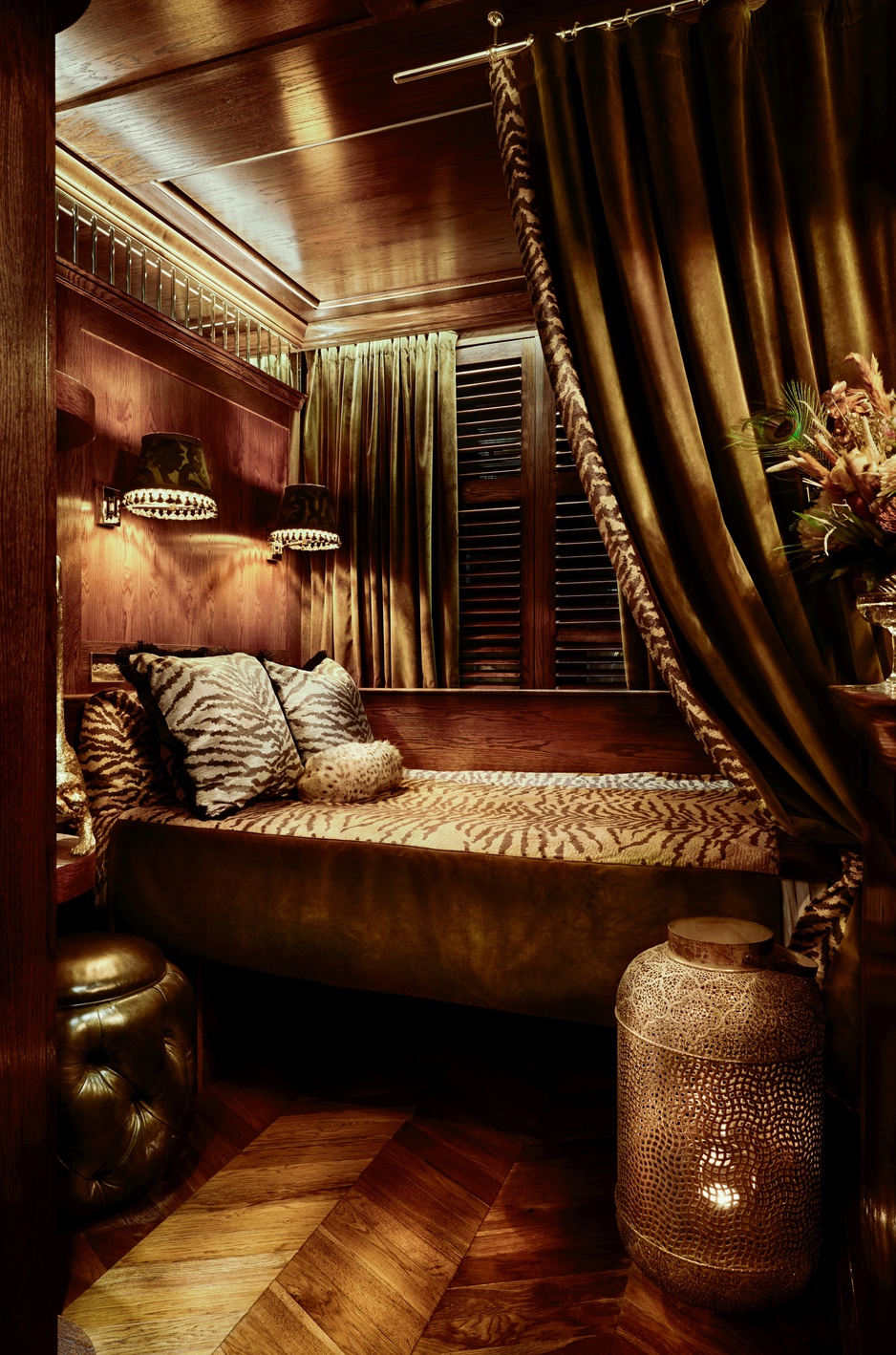 House of Gods Glasgow - The Cabin Room