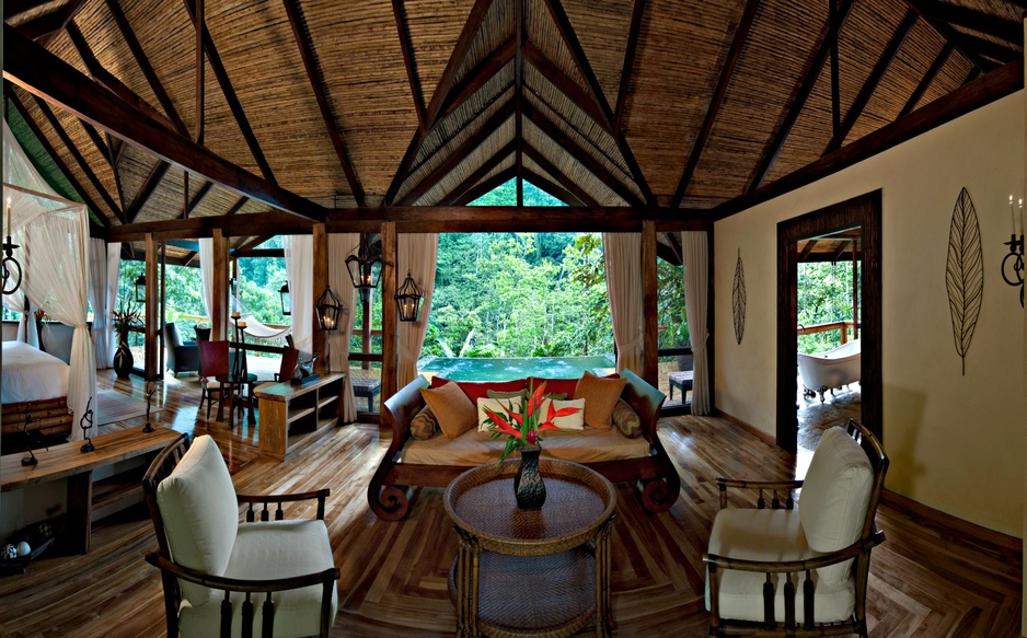 Linda Vista Suite living room