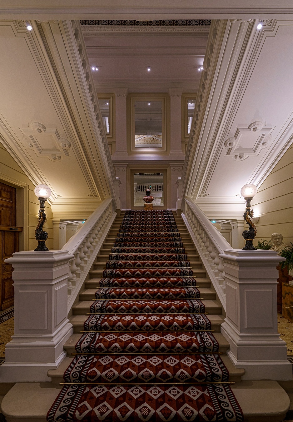 Saint James Paris lobby