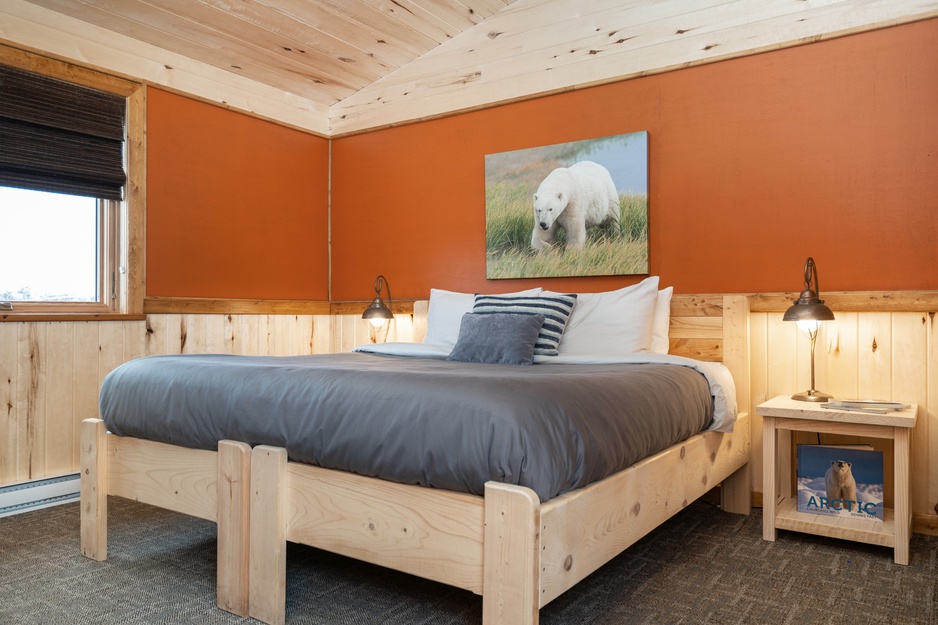 Nanuk Polar Bear Lodge Room