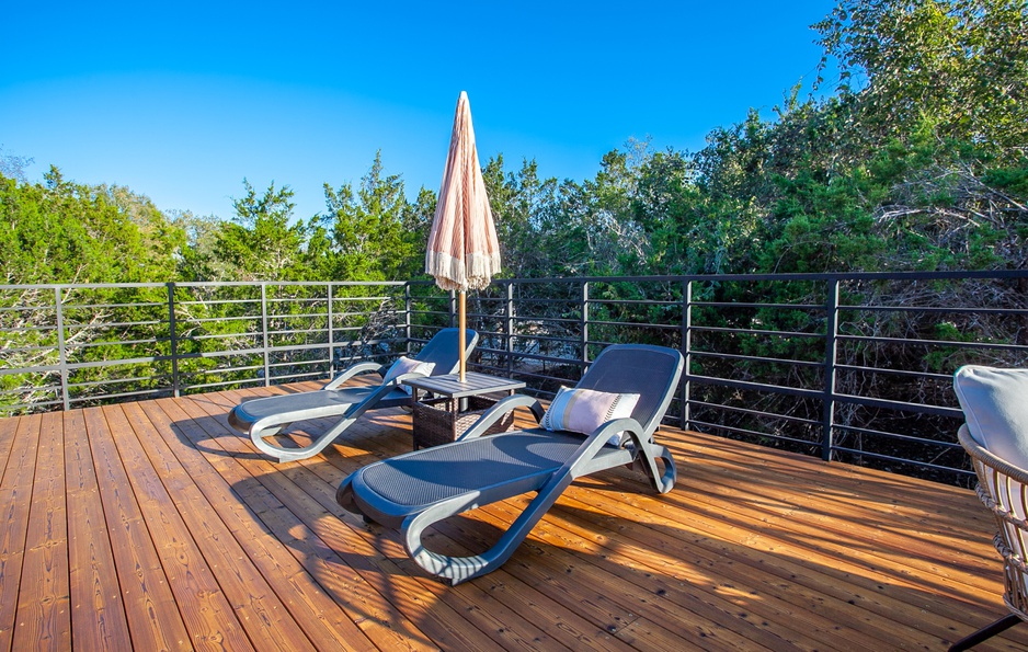 Onera Fredericksburg - Live Oak Lodge Rooftop Deck