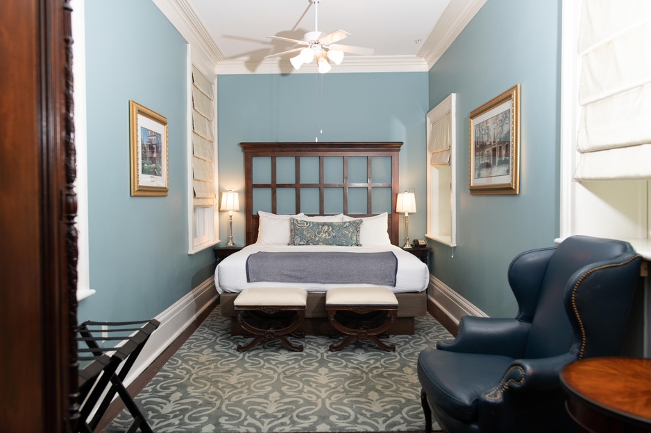 Marshall House Luxury King Suite