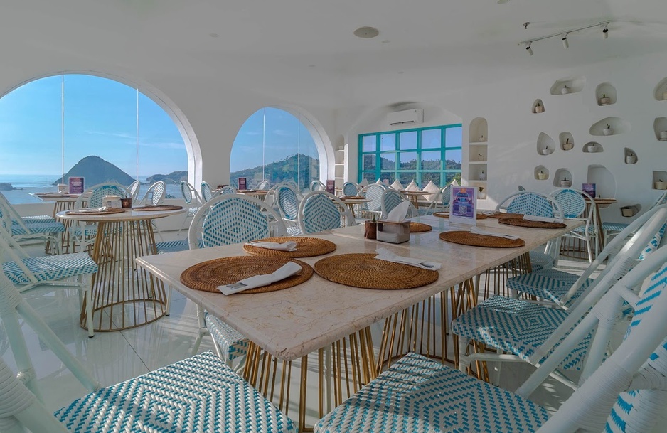 Loccal Collection Hotel Sangkar Lobster Restaurant