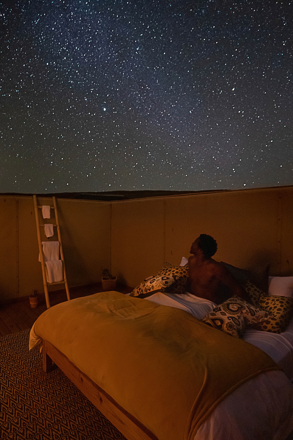 Kwessi Dunes Stargazing room at night