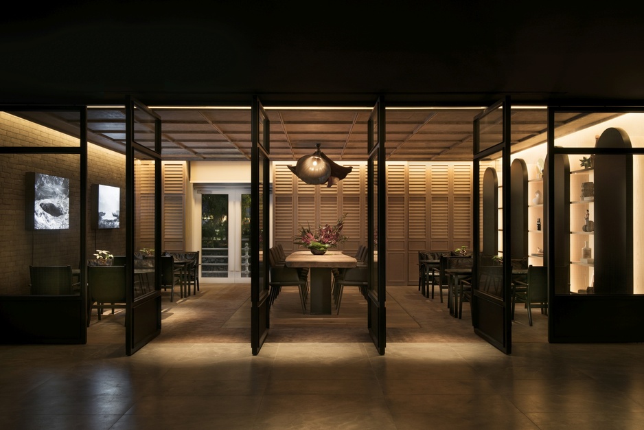 The Warehouse Hotel, Singapore - The Den Wall