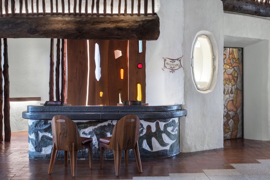 Hotel Cala di Volpe Reception Desk