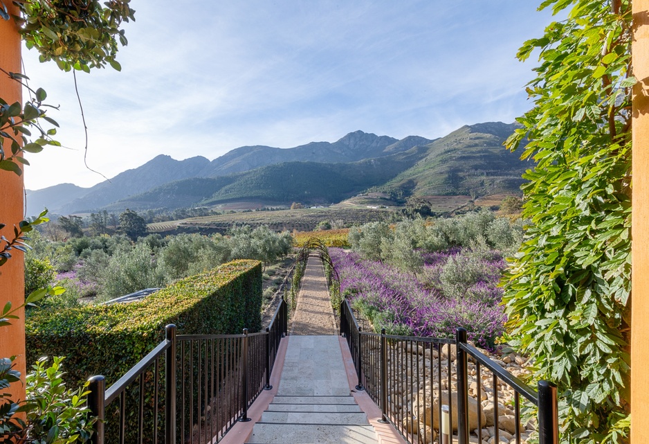 La Residence Estate Gardens
