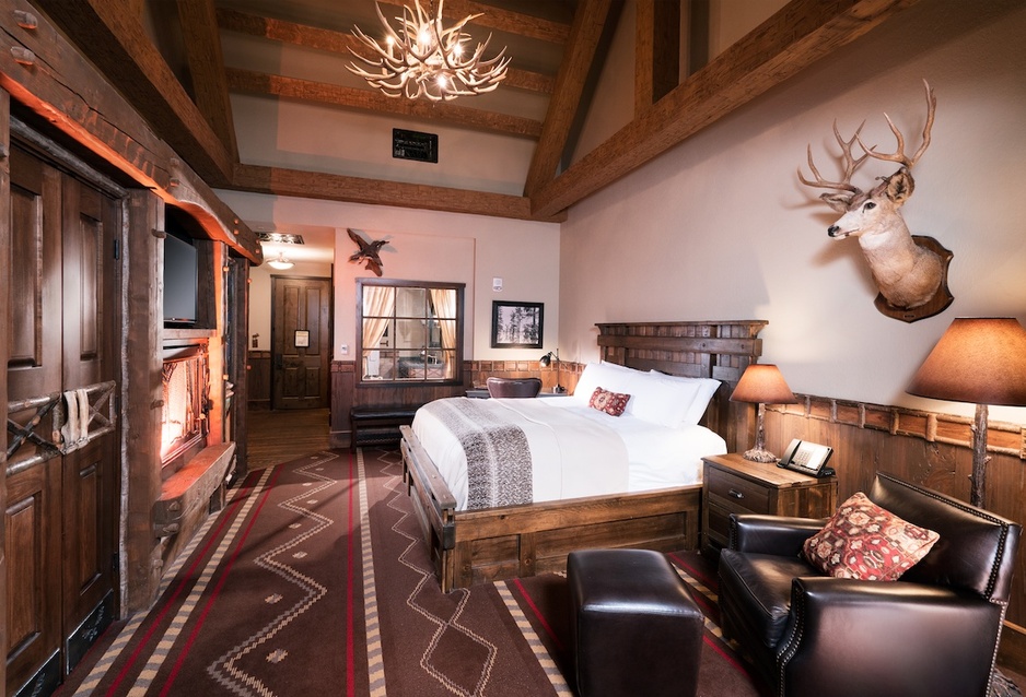 Big Cypress Lodge Rustic Room