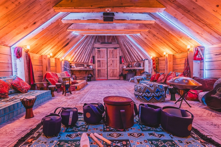 Outpost X Kaan Lounge