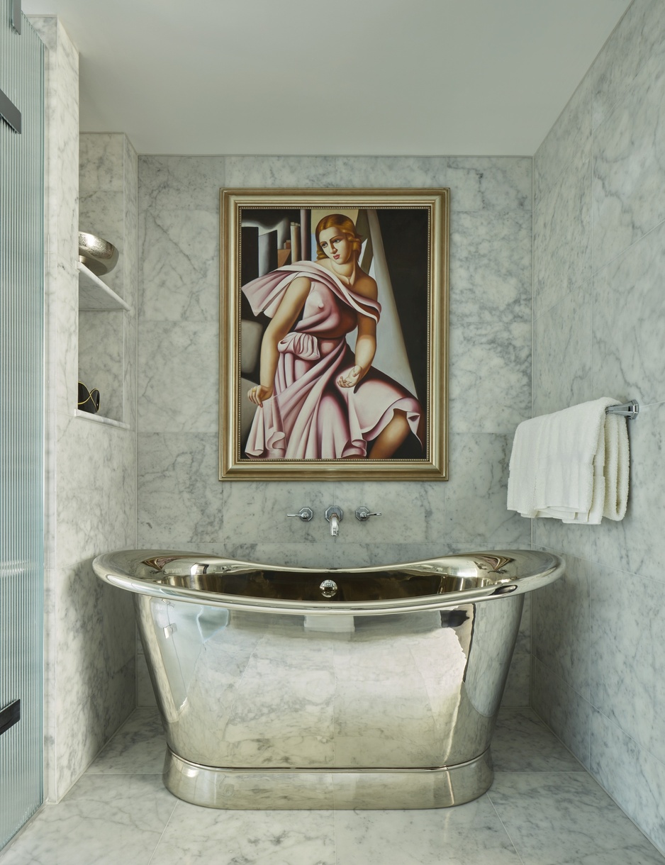 Sea Containers London Hotel - Art Deco Cabin Suite Bathtub