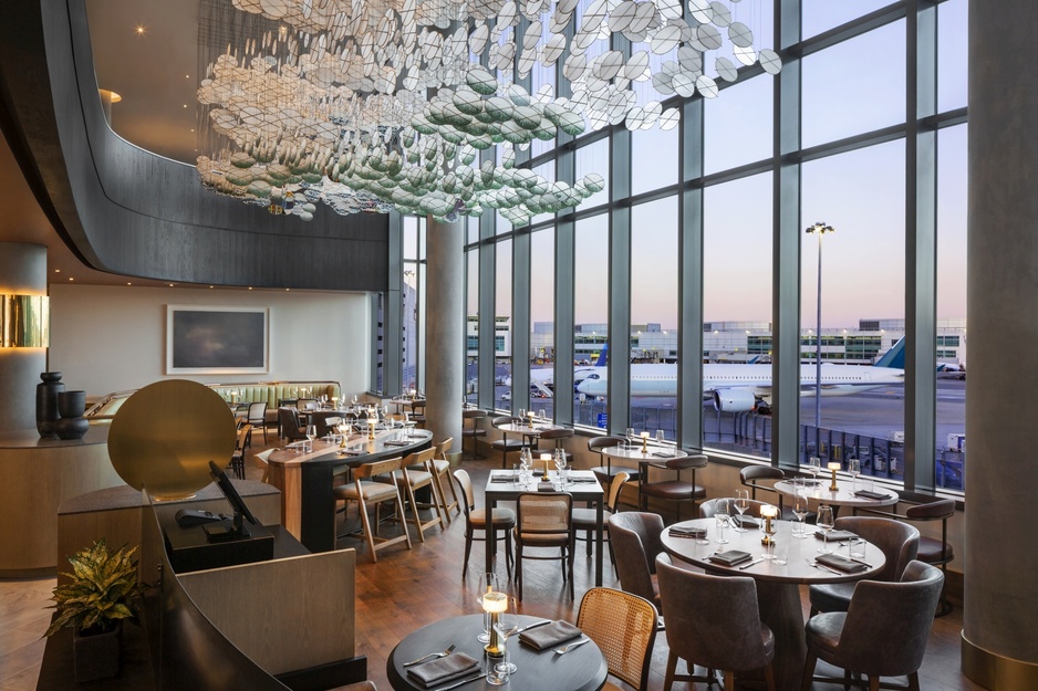 Grand Hyatt at SFO - Quail Crane Restuarant at Sunset