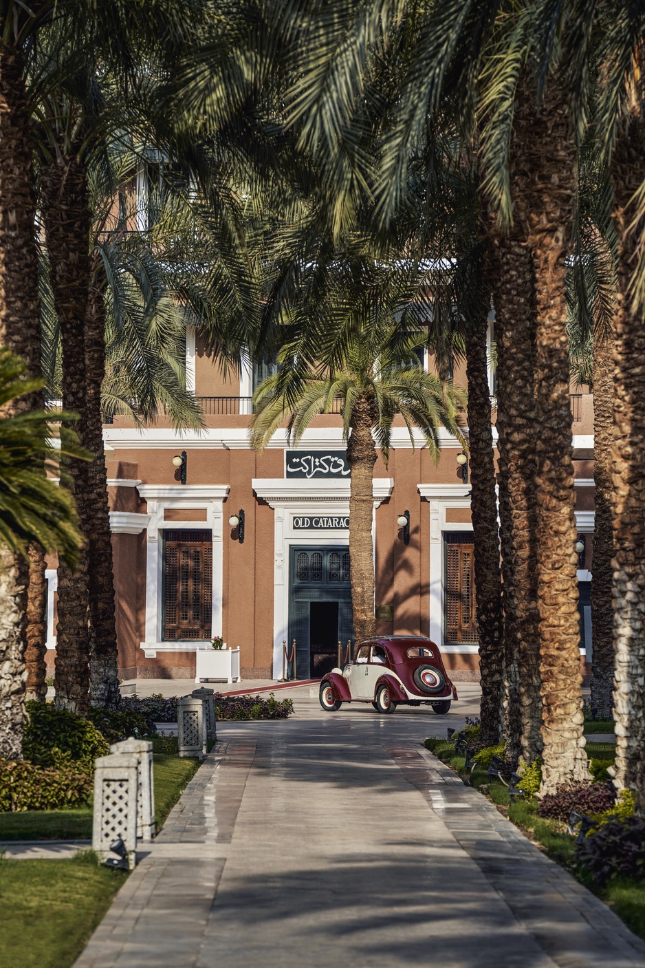 Sofitel Legend Old Cataract's Entrance