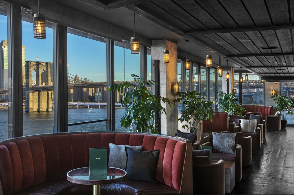 1 Hotel Brooklyn Bridge Harriet's Lounge View of the Bridge