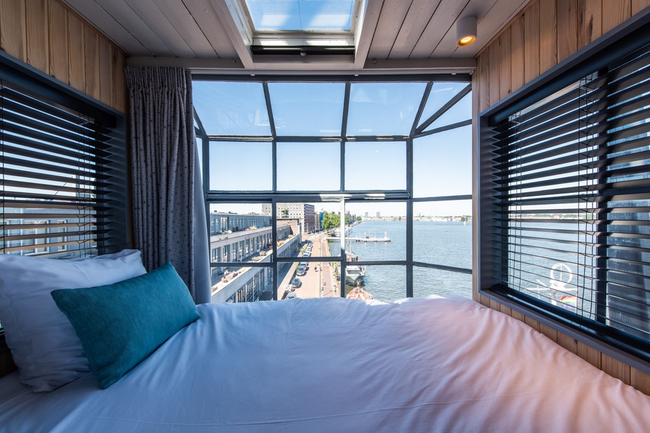 Numa Amsterdam The Crane Hotel Bedroom Sea/Port View