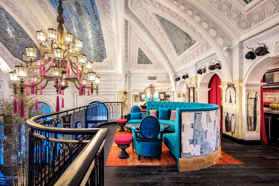 Hotel de la Coupole Richly Adorned Interior
