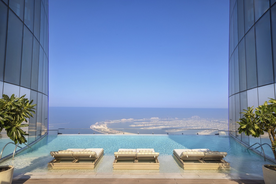 World's Highest Infinity Pool